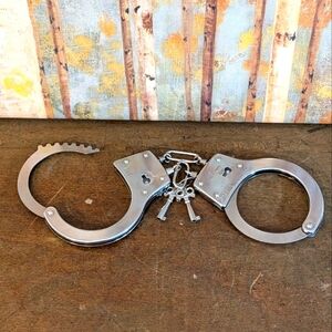 ❄️Metal Handcuffs With Keys